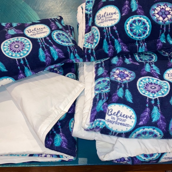 Girls flannel blanket & pillow with matching 18” girl doll blanket & pillow! - Picture 5 of 8